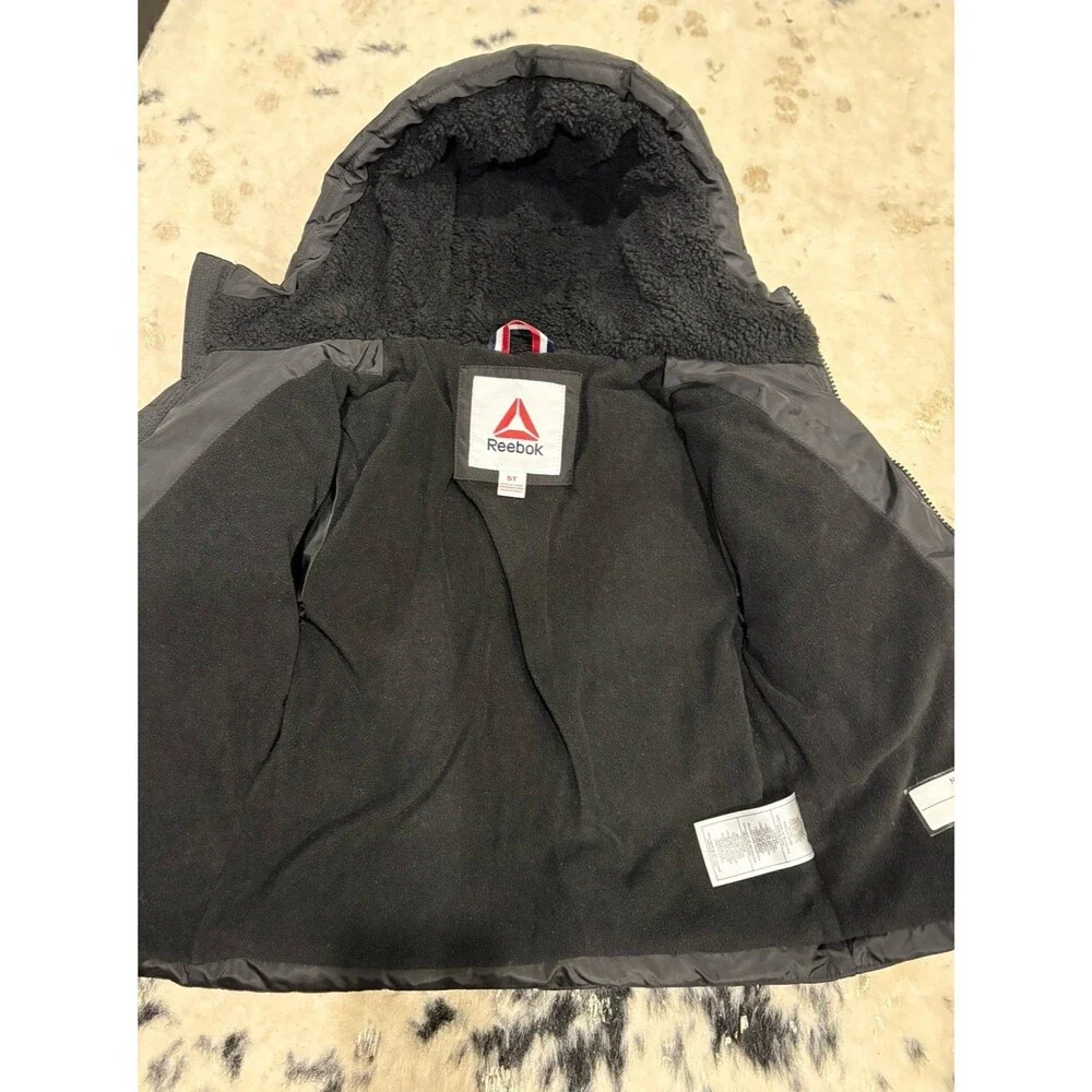 Jacket Reebok kids size 5T black